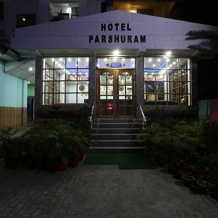Hotel Parashuram Guwahati Bagian luar foto