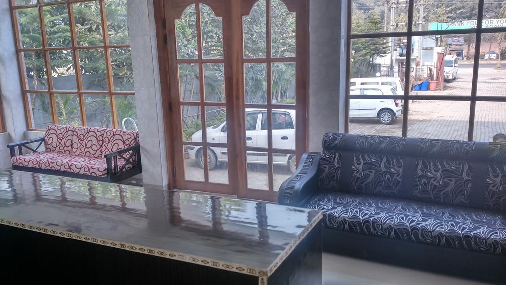 Hotel Parashuram Guwahati Bagian luar foto