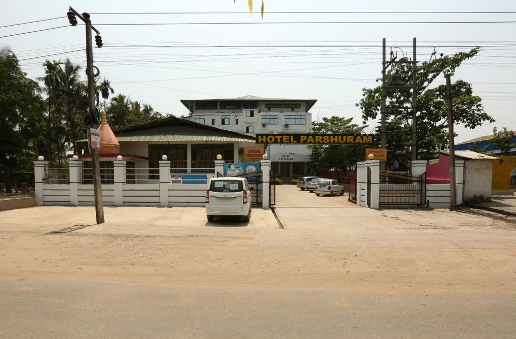 Hotel Parashuram Guwahati Bagian luar foto