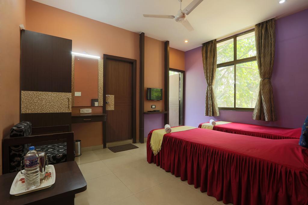 Hotel Parashuram Guwahati Bagian luar foto