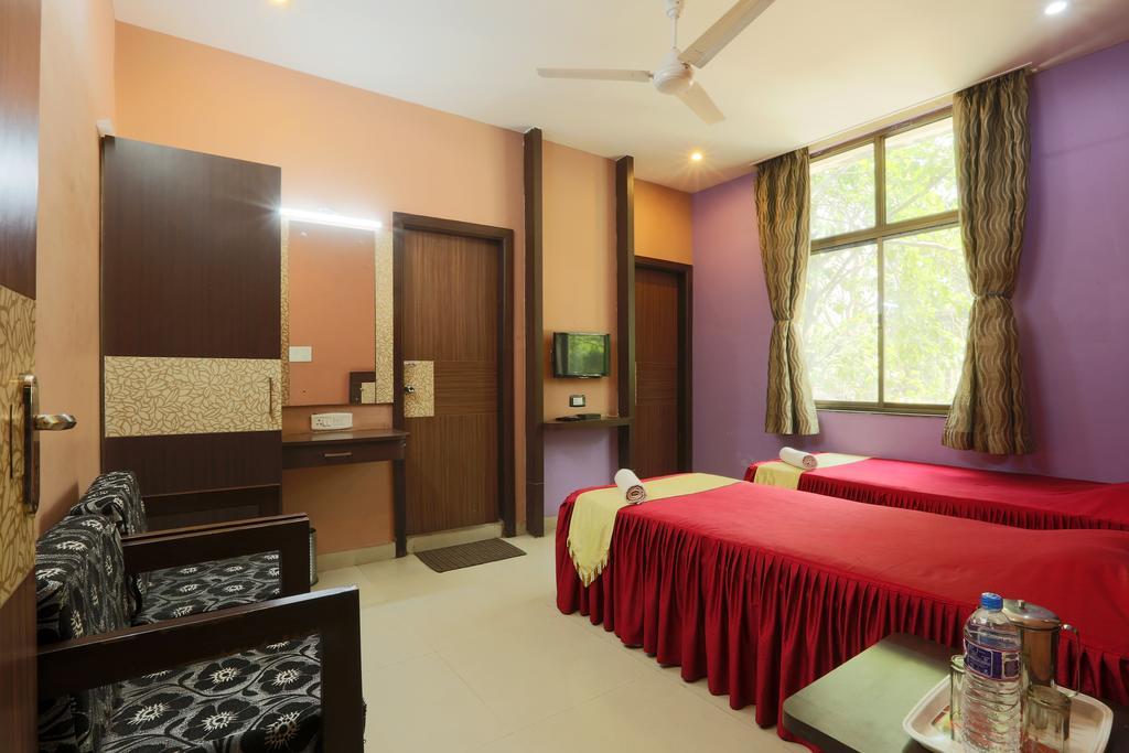 Hotel Parashuram Guwahati Bagian luar foto
