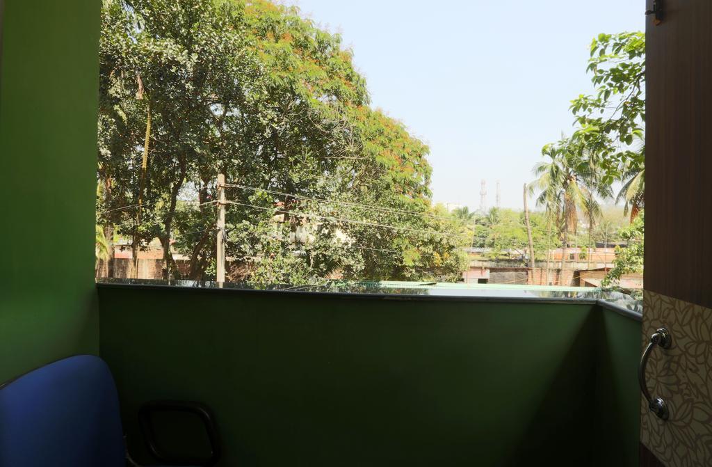 Hotel Parashuram Guwahati Bagian luar foto